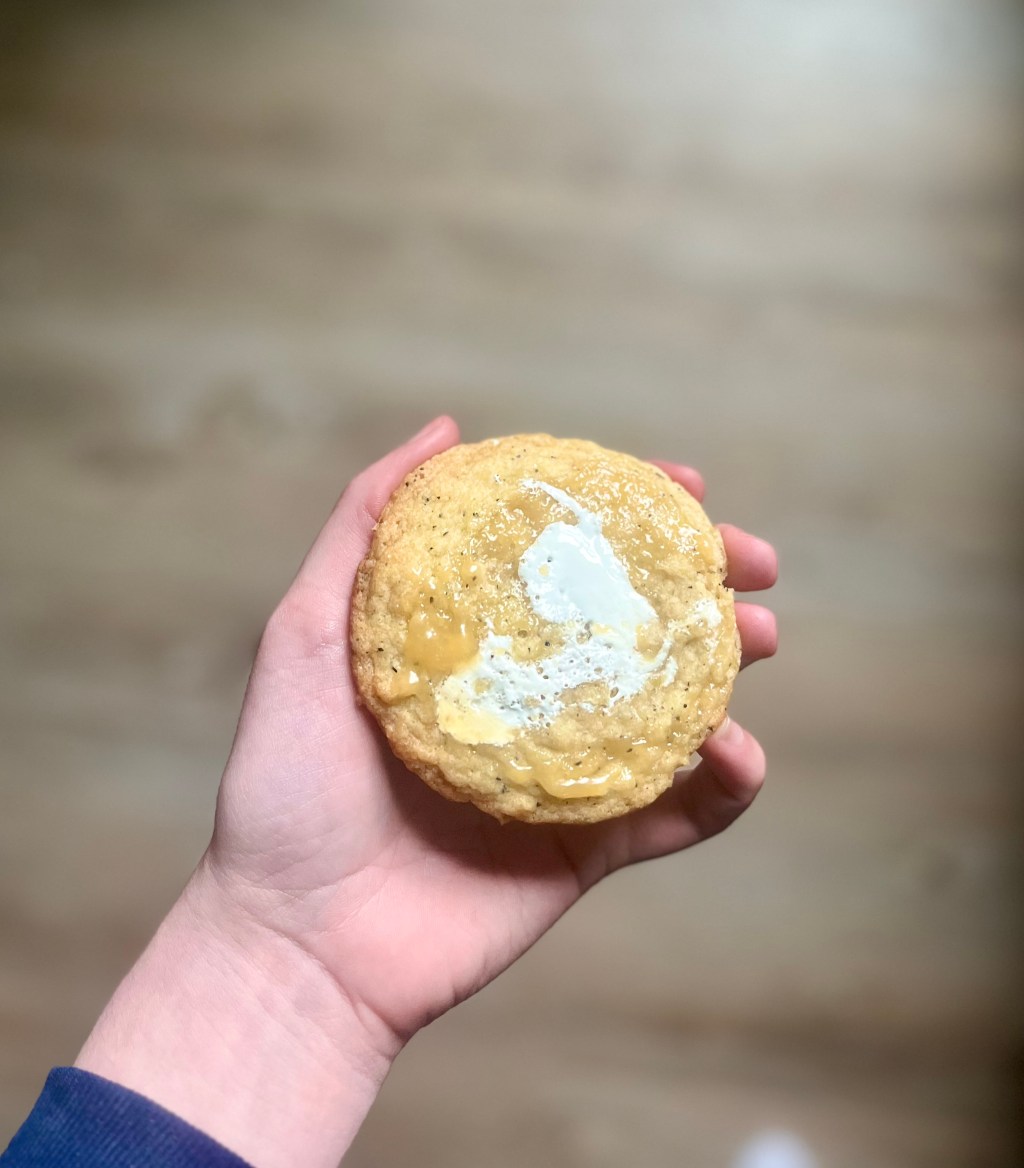 Earl Grey Cookies with Lemon Curd&nbsp;Swirl